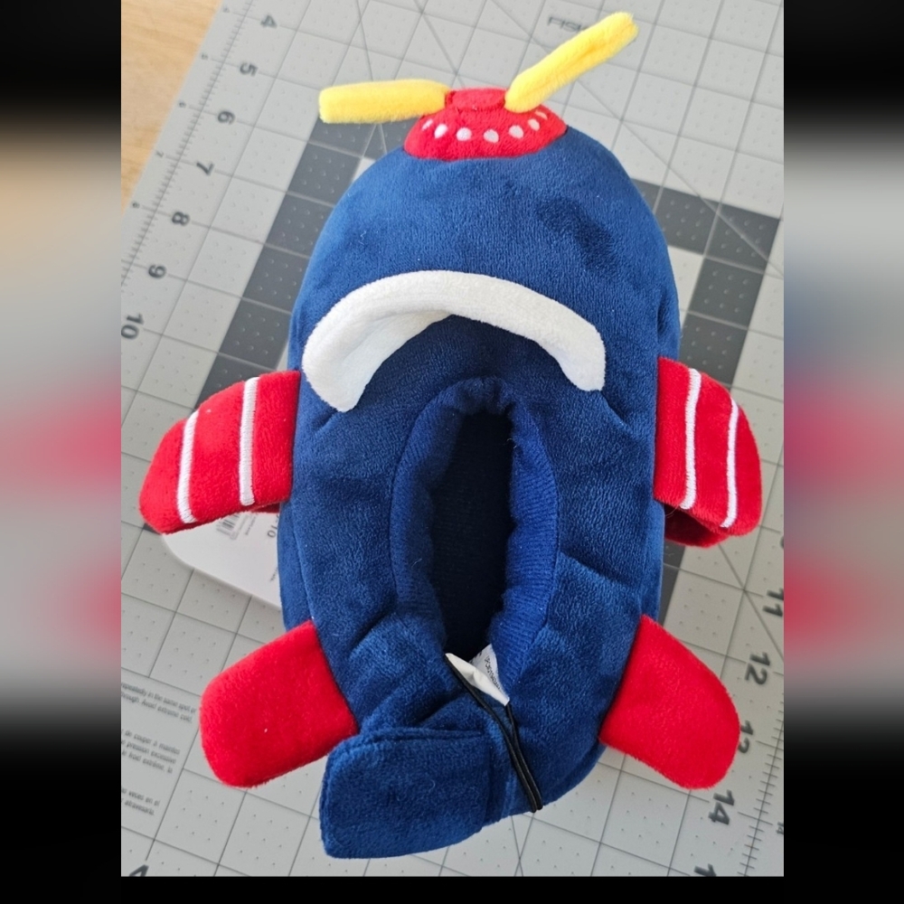 Wonder Nation Navy and Crimson Submarine Slippers